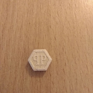 Photo5213171741734578596